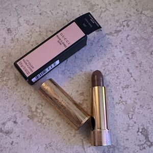 Gucci Rouge A Levres Satin - A Royal Scandal